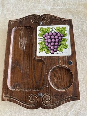 Georges Briard Vintage Ceramic Tile with Purple Grapes Illustration
